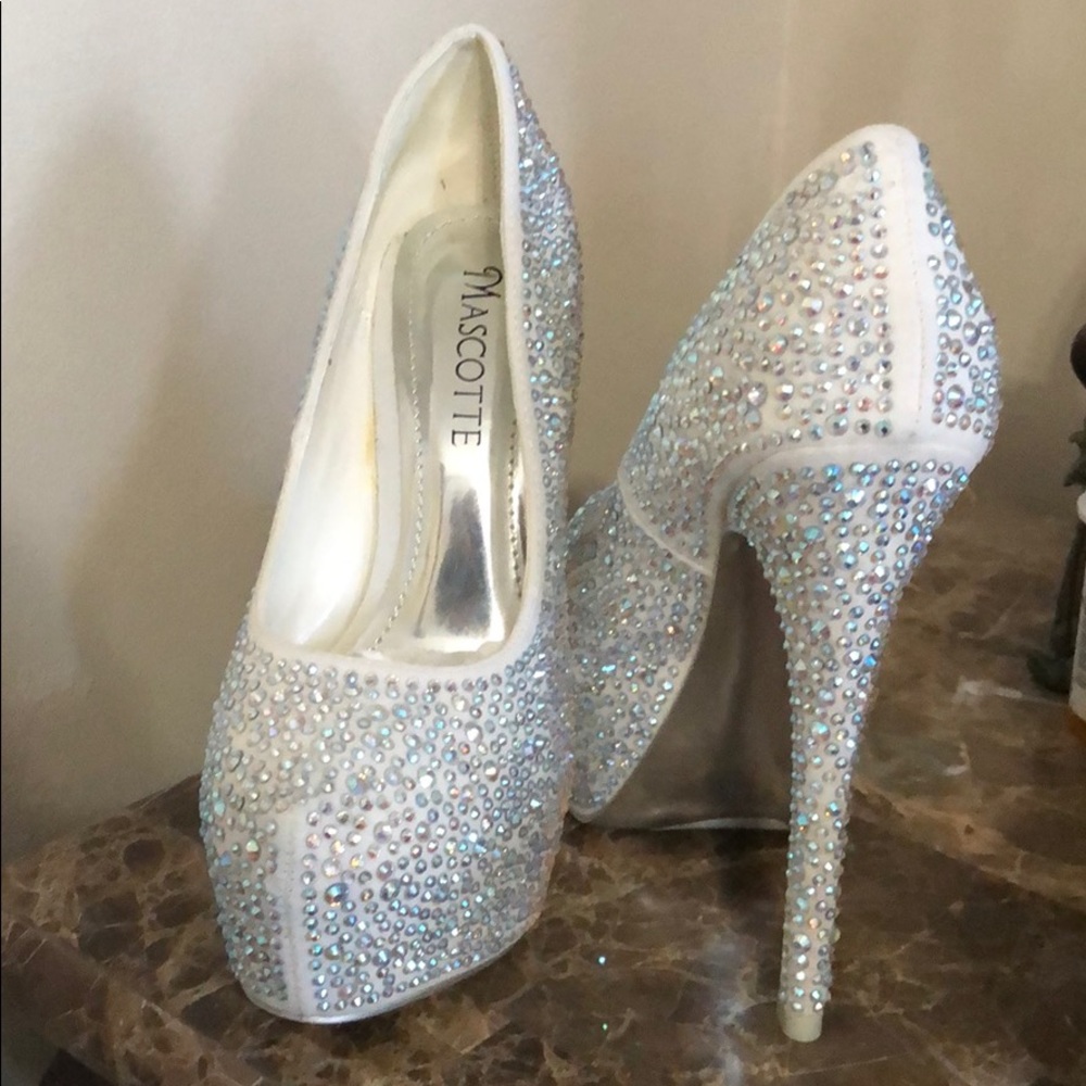 **New**Shoes - Picture 7 of 8